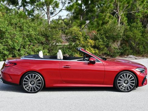 Used 2024 Mercedes-Benz CLE 300 4MATIC Cabriolet image 45