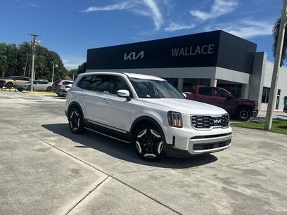 Certified 2024 Kia Telluride S