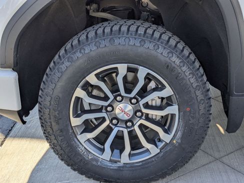 Used 2021 GMC Sierra 1500 AT4 image 13