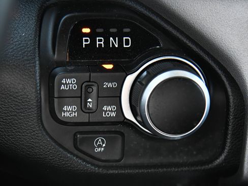 Used 2022 RAM 1500 Big Horn AWD/4WD image 30