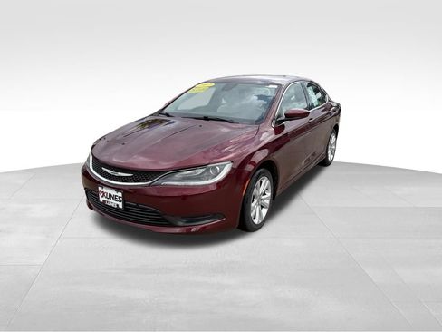 Used 2017 Chrysler 200 LX w/ Touring Convenience Group FWD image 5
