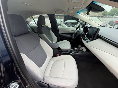 Used 2022 Toyota Corolla LE FWD image 14