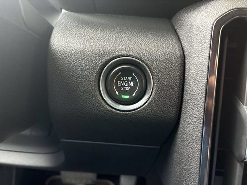 Certified 2025 GMC Acadia AT4 AWD/4WD image 17