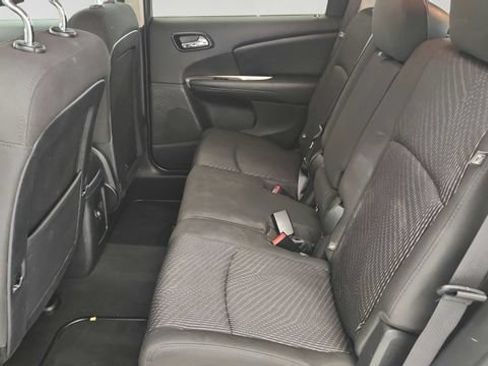 Used 2015 Dodge Journey SXT w/ Flexible Seating Group FWD image 18