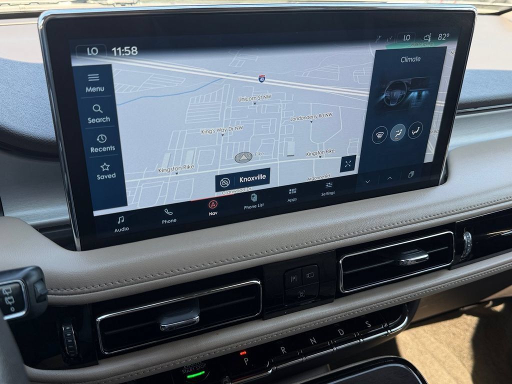 Used 2022 Lincoln Nautilus AWD w/ Premium Package image 25