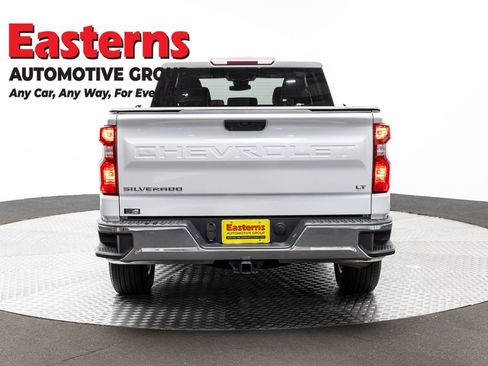 Used 2023 Chevrolet Silverado 1500 LT AWD/4WD image 6