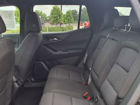 Used 2025 Chevrolet Equinox LT image 17