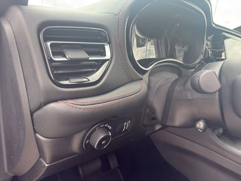Used 2021 Dodge Durango R/T w/ Tow 'N Go Package AWD/4WD image 15