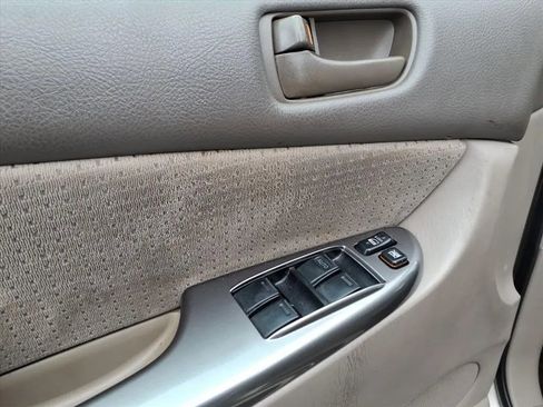 Used 2009 Toyota Sienna LE image 25