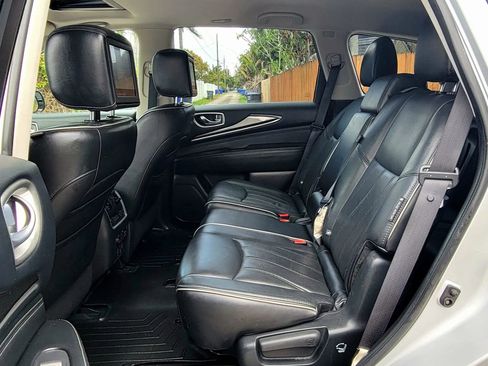 Used 2019 INFINITI QX60 Luxe w/ Essential Package image 5