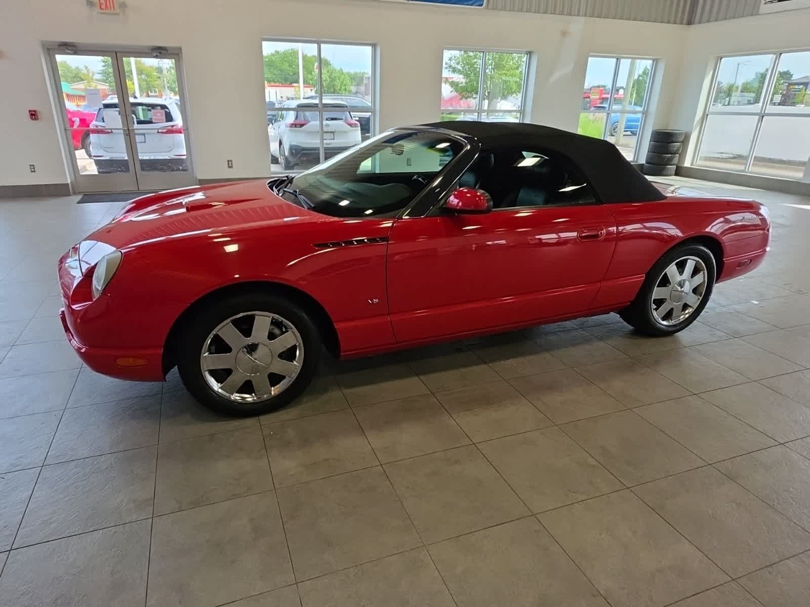 Used 2003 Ford Thunderbird RWD image 14