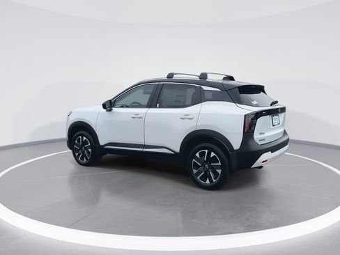 New 2026 Nissan Kicks SV w/ Cold Weather Package AWD/4WD image 6