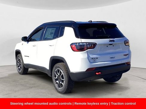 New 2026 Jeep Compass Trailhawk image 3
