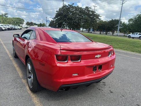 Used 2010 Chevrolet Camaro LT w/ RS Package RWD image 6