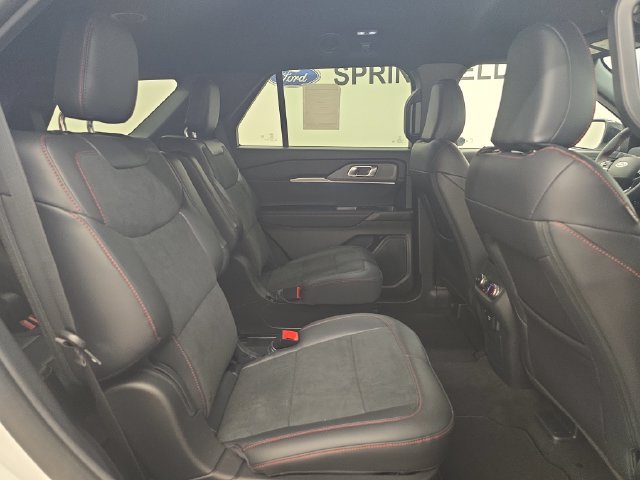 Used 2026 Ford Explorer ST AWD/4WD image 12