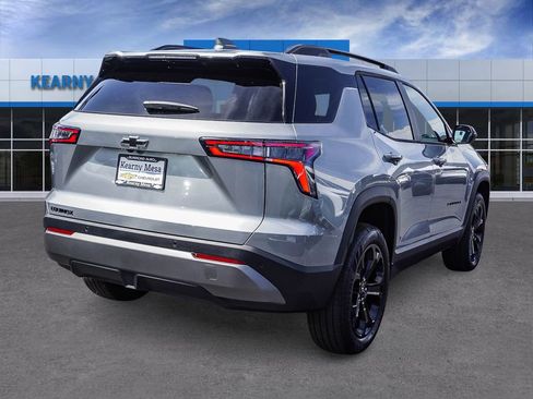 New 2026 Chevrolet Equinox LT w/ Midnight Edition FWD image 6