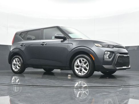Used 2021 Kia Soul S image 23