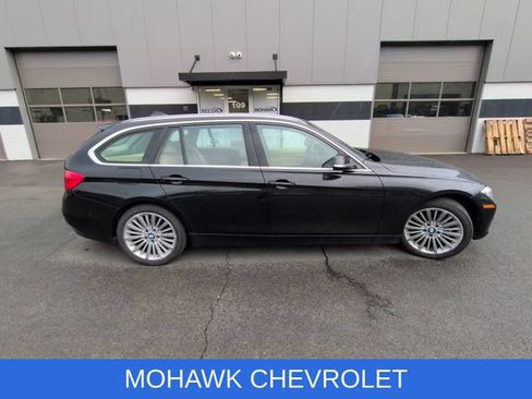 Used 2015 BMW 328i xDrive Wagon AWD/4WD image 6