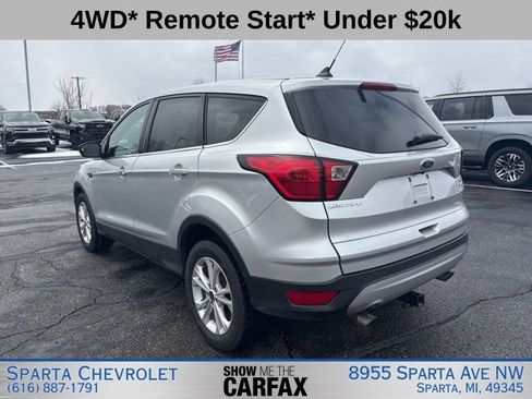 Used 2019 Ford Escape SE image 5