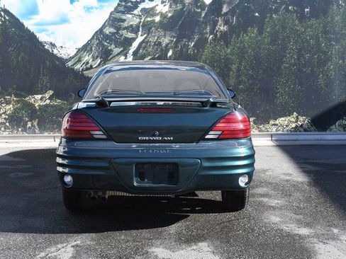 Used 2002 Pontiac Grand Am SE image 10