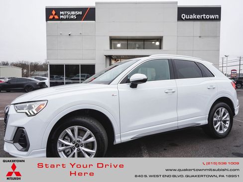 Used 2023 Audi Q3 2.0T Premium w/ Convenience Package image 1