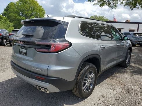 New 2026 GMC Acadia Elevation image 5