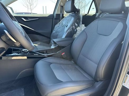 New 2025 Kia Niro Wind w/ Wind Preserve Package FWD image 17