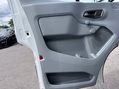 Used 2016 Ford Transit 250 148 Medium Roof RWD image 22