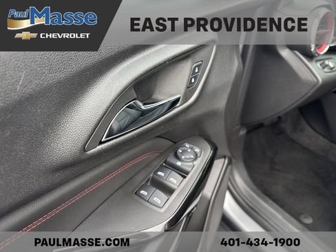 Used 2024 Chevrolet Trax RS w/ Sunroof Package image 10