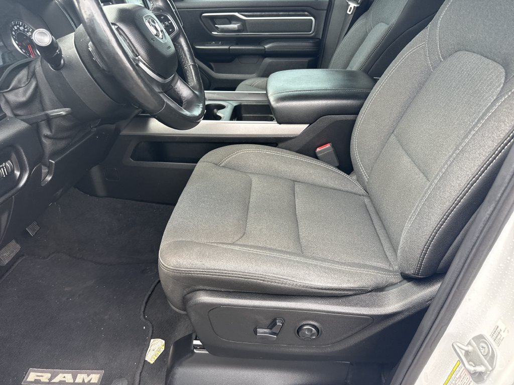 Used 2019 RAM 1500 Big Horn AWD/4WD image 11