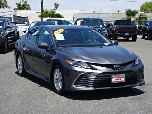 Used 2023 Toyota Camry LE FWD image 2
