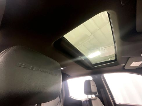 Used 2020 GMC Sierra 1500 Denali w/ Denali Premium Package image 22