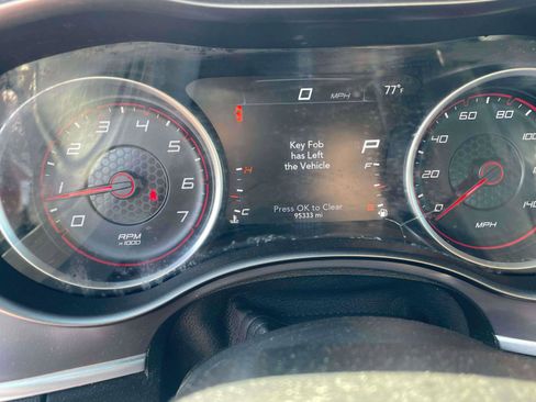 Used 2021 Dodge Charger SXT w/ Leather Interior Group RWD image 9