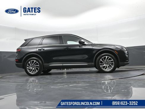 Used 2022 Lincoln Corsair AWD w/ Equipment Group 101A image 40