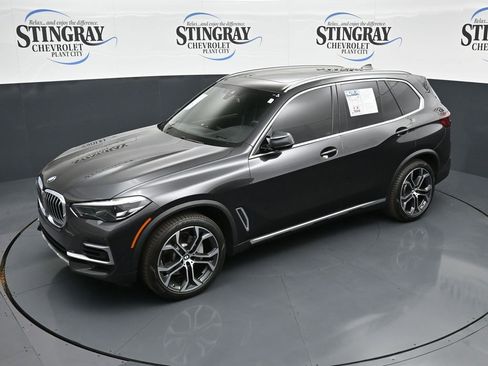 Used 2022 BMW X5 sDrive40i w/ Premium Package image 11