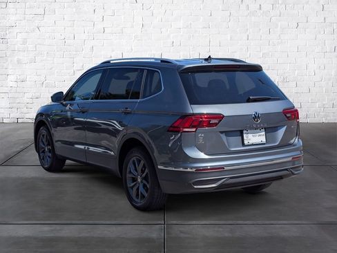 Used 2024 Volkswagen Tiguan SE AWD/4WD image 5