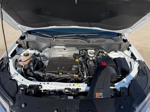 Used 2025 Chevrolet Trax LT image 30