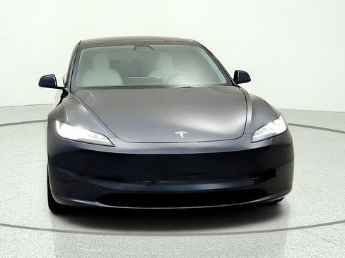 Used 2025 Tesla Model 3 Long Range RWD image 2