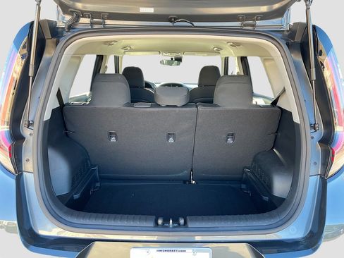 Certified 2025 Kia Soul LX w/ LX Technology Package image 22