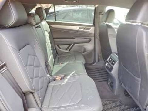 Used 2024 Volkswagen Atlas Cross Sport SE AWD/4WD image 9