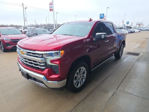Used 2024 Chevrolet Silverado 1500 LTZ w/ Technology Package image 4