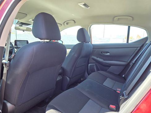 Used 2021 Nissan Sentra SV FWD image 11