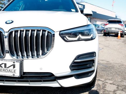 Used 2023 BMW X5 xDrive40i w/ Premium Package AWD/4WD image 13
