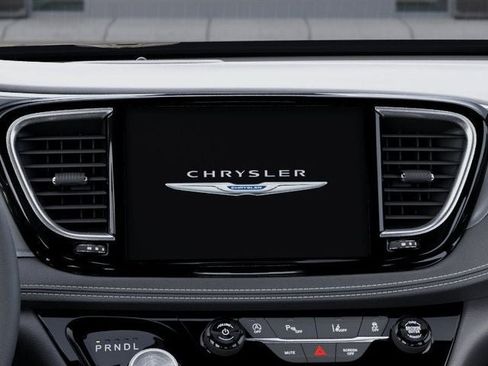 New 2026 Chrysler Pacifica Select FWD image 18