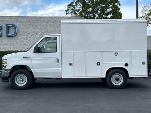 New 2026 Ford E-350 and Econoline 350 Super Duty w/ Power Equipment Group image 7