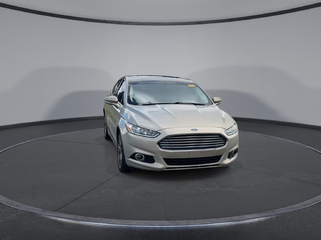 Used 2015 Ford Fusion Titanium FWD image 3