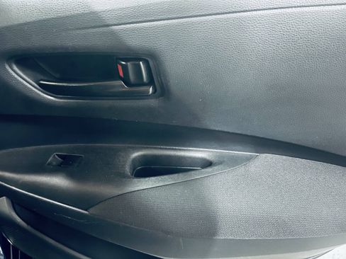 Used 2025 Toyota Corolla LE FWD image 36
