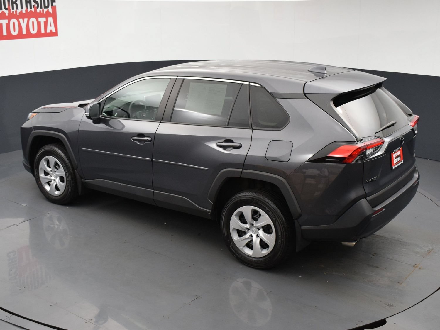 Used 2023 Toyota RAV4 LE AWD/4WD image 19