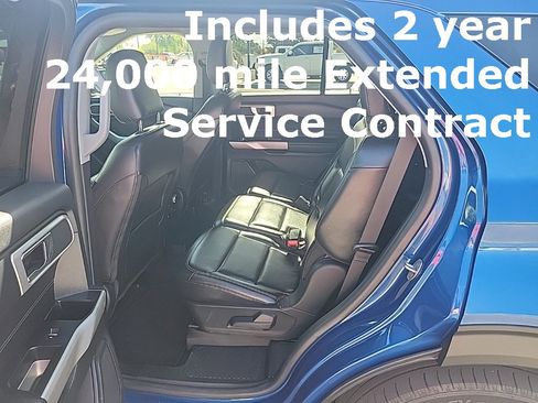 Used 2022 Ford Explorer XLT w/ Equipment Group 202A image 12