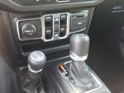 Certified 2025 Jeep Wrangler Unlimited Sport AWD/4WD image 18